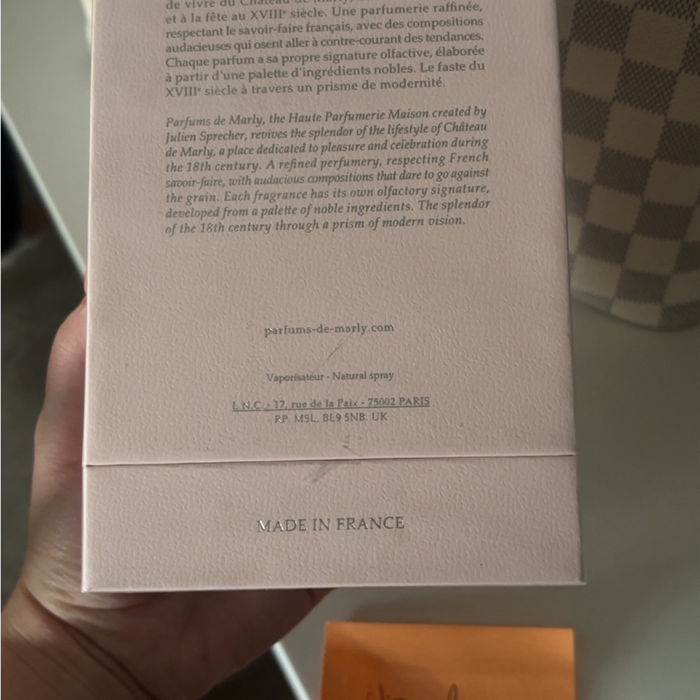 Parfums de Marly Delina Eau de Parfum - Pink Box - Picture 3 of 3